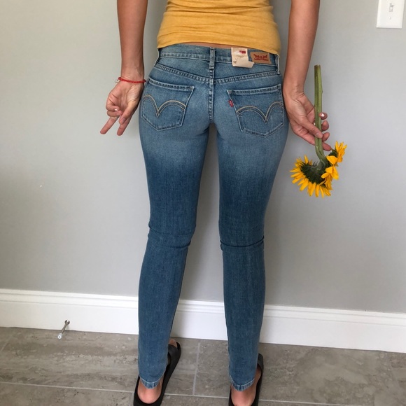 🌻Levi’s Nice day🌻New size O - Picture 3 of 6